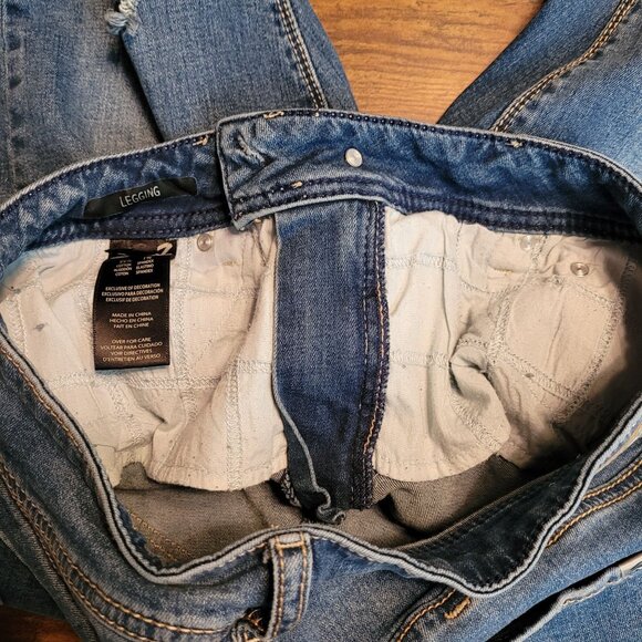 Seven7 Jeans Size 12 High Rise Legging Raw Step Hem Tummy Control Ripped - Picture 4 of 12